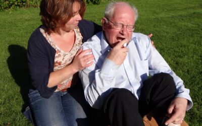 How to help someone having a heart attack, key signs and symptoms to look out for