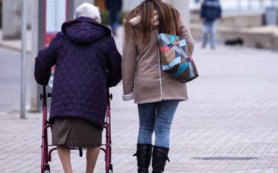 4 Key Risks for the Elderly to Avoid During Winter Months